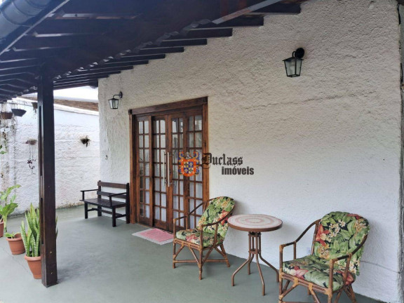Imagem Sobrado com 4 Quartos à Venda, 200 m² em Canto Do Forte - Praia Grande Imagem Sobrado com 4 Quartos à Venda, 200 m² em Canto Do Forte - Praia Grande