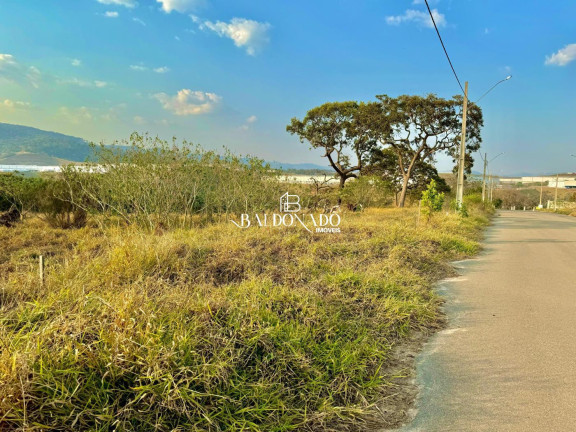 Imagem Terreno à Venda, 418 m² em Centro - Extrema Imagem Terreno à Venda, 418 m² em Centro - Extrema