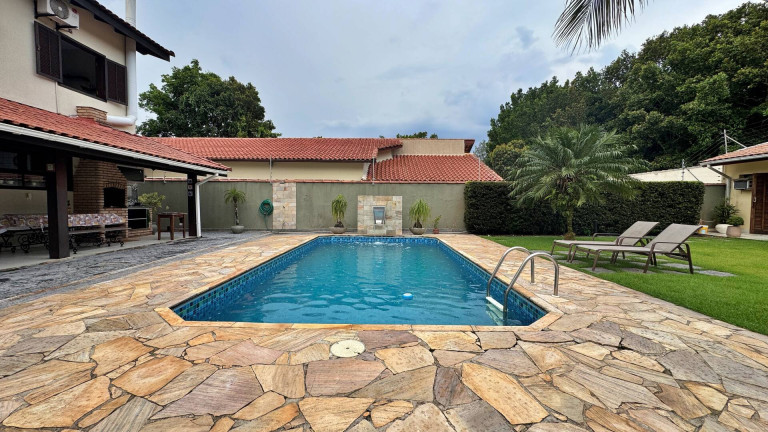Imagem Casa com 4 Quartos à Venda, 250 m² em São Lourenço - Bertioga