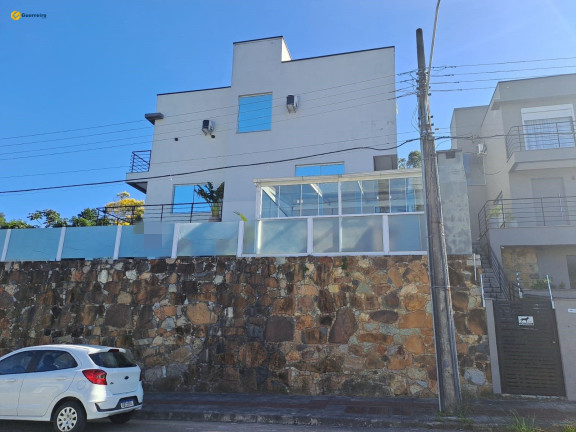 Imagem Casa com 3 Quartos à Venda, 182 m² em Córrego Grande - Florianópolis