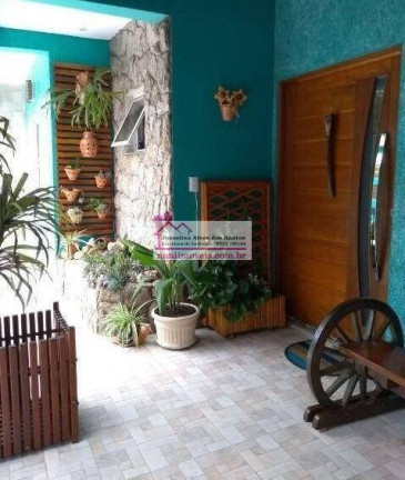 Imagem Casa com 4 Quartos à Venda, 300 m² em Jardim Britânia - Caraguatatuba Imagem Casa com 4 Quartos à Venda, 300 m² em Jardim Britânia - Caraguatatuba