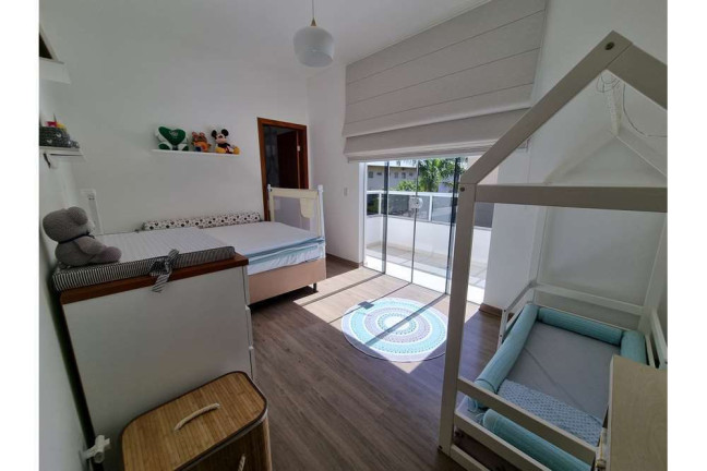 Imagem Casa de Condomínio com 3 Quartos à Venda, 199 m² em São João Do Rio Vermelho - Florianópolis Imagem Casa de Condomínio com 3 Quartos à Venda, 199 m² em São João Do Rio Vermelho - Florianópolis