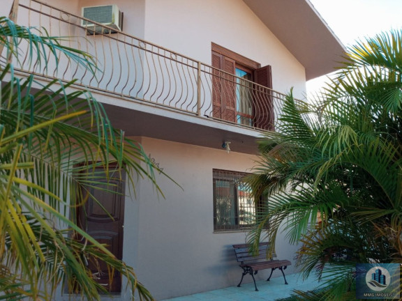 Sobrado com 3 Quartos à Venda, 336 m² em Laranjal - Pelotas