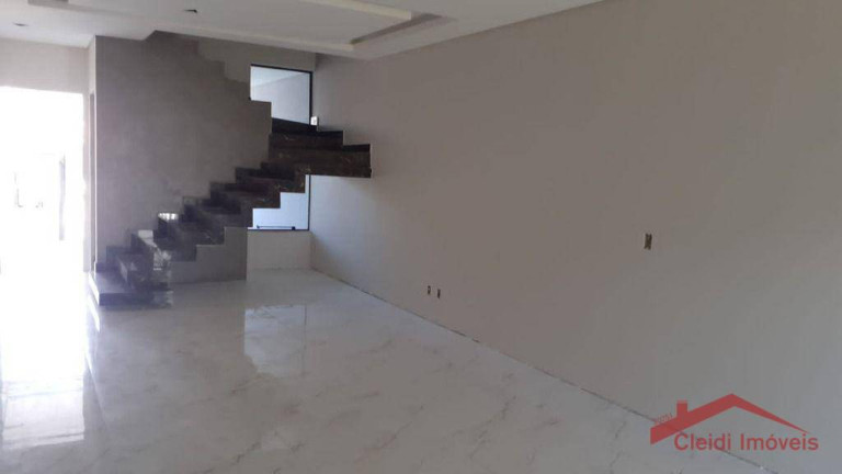 Imagem Sobrado com 3 Quartos à Venda, 122 m² em Saguaçu - Joinville