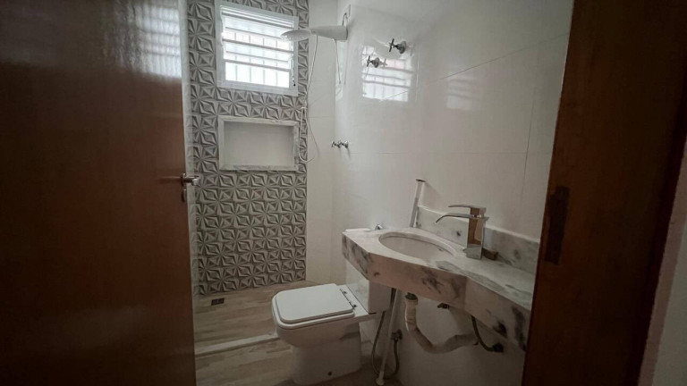 Imagem Casa com 2 Quartos à Venda, 70 m² em Embaré - Santos Imagem Casa com 2 Quartos à Venda, 70 m² em Embaré - Santos