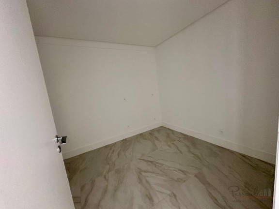 Imagem Apartamento com 3 Quartos à Venda, em Jurerê - Florianópolis Imagem Apartamento com 3 Quartos à Venda, em Jurerê - Florianópolis