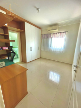 Imagem Casa de Condomínio com 5 Quartos à Venda, 300 m² em Granja Olga Iii - Sorocaba