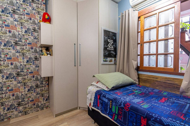 Imagem Casa com 4 Quartos à Venda, em Vila Imbuí - Cachoeirinha Imagem Casa com 4 Quartos à Venda, em Vila Imbuí - Cachoeirinha