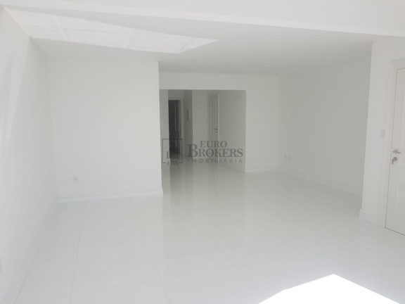 Imagem Apartamento com 3 Quartos à Venda, 110 m² em Centro - Balneário Camboriú Imagem Apartamento com 3 Quartos à Venda, 110 m² em Centro - Balneário Camboriú