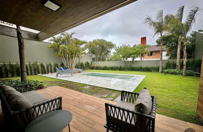 Imagem Imóvel com 5 Quartos à Venda, 341 m² em Atlântida - Xangri-lá