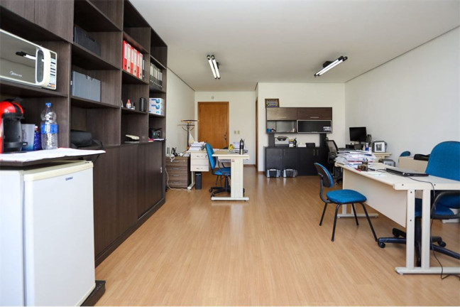 Imagem Sala Comercial à Venda, 43 m² em Floresta - Porto Alegre Imagem Sala Comercial à Venda, 43 m² em Floresta - Porto Alegre