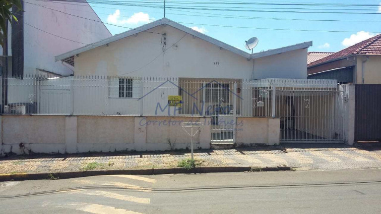 Casa com 3 Quartos à Venda, 135 m² em Vila Pinheiro - Pirassununga