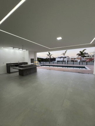 Imagem Casa com 4 Quartos à Venda, 790 m² em Interlagos - Vila Velha