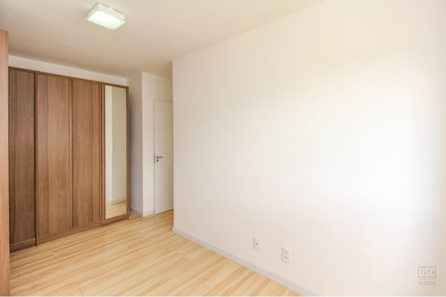 Imagem Imóvel com 2 Quartos à Venda, 46 m² em Ipanema - Porto Alegre