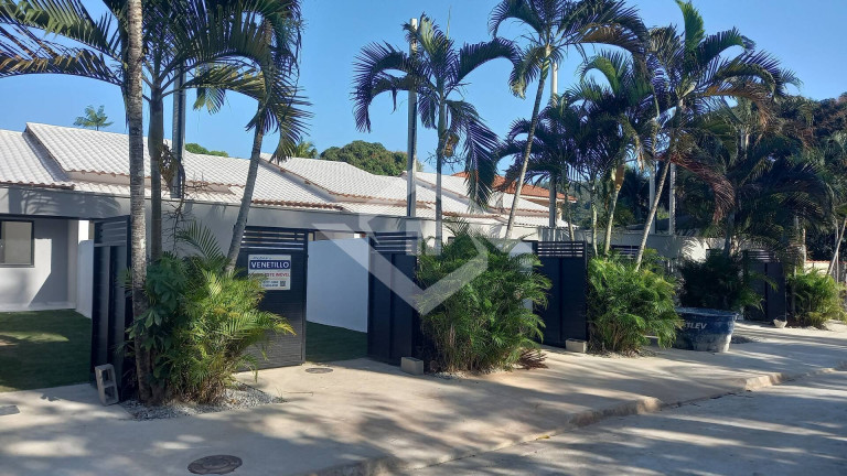 Casa com 2 Quartos à Venda, 72 m² em Guaratiba - Rio De Janeiro