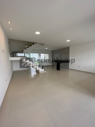 Imagem Casa com 3 Quartos à Venda, em Jardim Belvedere - Volta Redonda Imagem Casa com 3 Quartos à Venda, em Jardim Belvedere - Volta Redonda