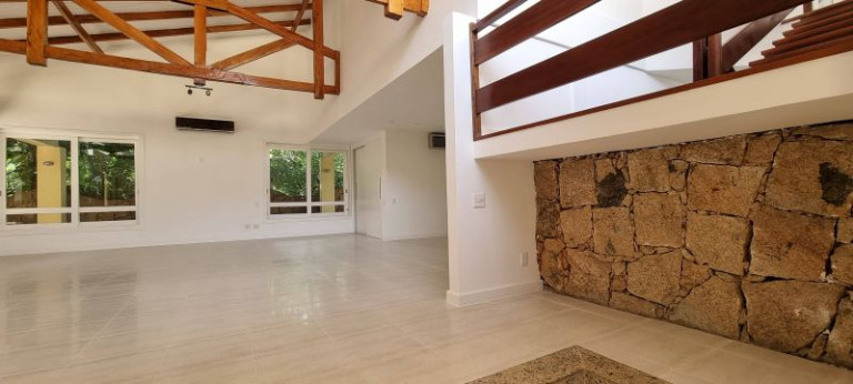 Imagem Casa com 5 Quartos para Alugar, 1.095 m² em Barra Da Tijuca - Rio De Janeiro Imagem Casa com 5 Quartos para Alugar, 1.095 m² em Barra Da Tijuca - Rio De Janeiro
