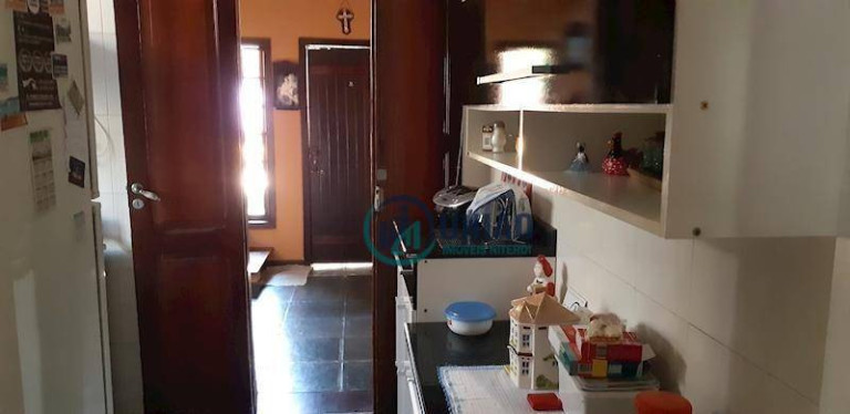 Imagem Casa com 4 Quartos à Venda, 220 m² em Piratininga - Niterói Imagem Casa com 4 Quartos à Venda, 220 m² em Piratininga - Niterói
