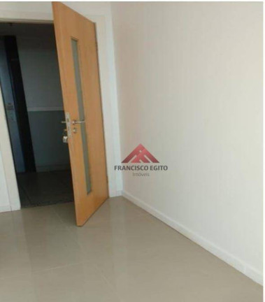 Sala Comercial à Venda, 19 m² em Centro - São Gonçalo
