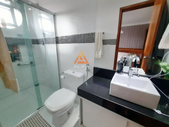 Imagem Apartamento com 3 Quartos à Venda, 175 m²