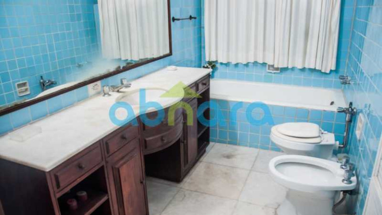 Imagem Apartamento com 4 Quartos à Venda, 243 m² em Copacabana - Rio De Janeiro Imagem Apartamento com 4 Quartos à Venda, 243 m² em Copacabana - Rio De Janeiro