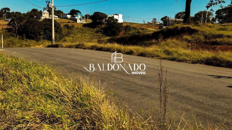Imagem Terreno à Venda, 300 m² em Centro - Extrema