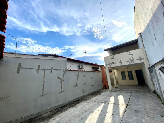 Sobrado com 2 Quartos à Venda, 88 m² em Jardim Gurilândia - Taubaté