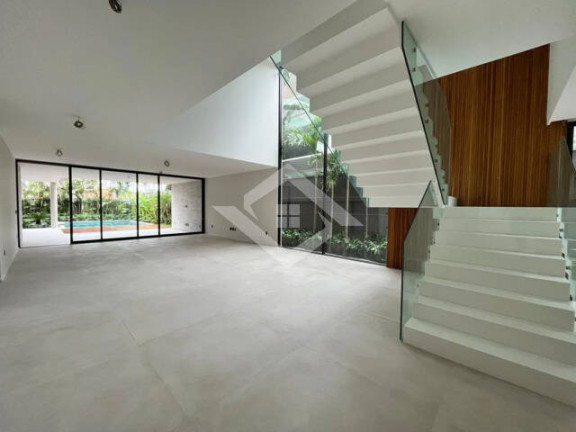 Imagem Casa com 5 Quartos à Venda, 850 m² em Barra Da Tijuca - Rio De Janeiro Imagem Casa com 5 Quartos à Venda, 850 m² em Barra Da Tijuca - Rio De Janeiro
