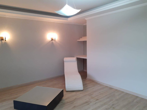 Imagem Casa com 3 Quartos à Venda, 368 m² em Lidice - Uberlândia