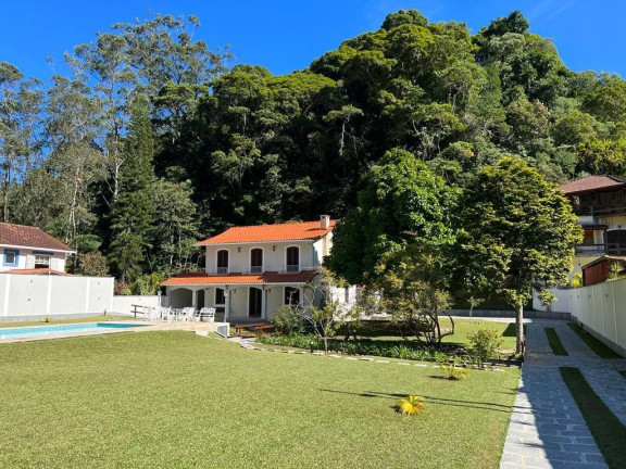 Casa com 4 Quartos à Venda, 350 m² em Comary - Teresópolis