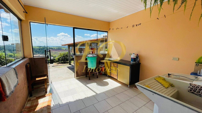 Imagem Casa com 3 Quartos à Venda, 350 m² em Terra Preta - Mairiporã Imagem Casa com 3 Quartos à Venda, 350 m² em Terra Preta - Mairiporã