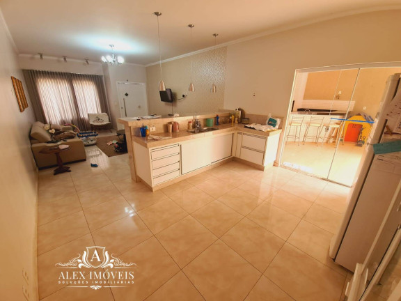 Casa com 3 Quartos à Venda,  em Condomínio Parque Residencial Roland - Limeira