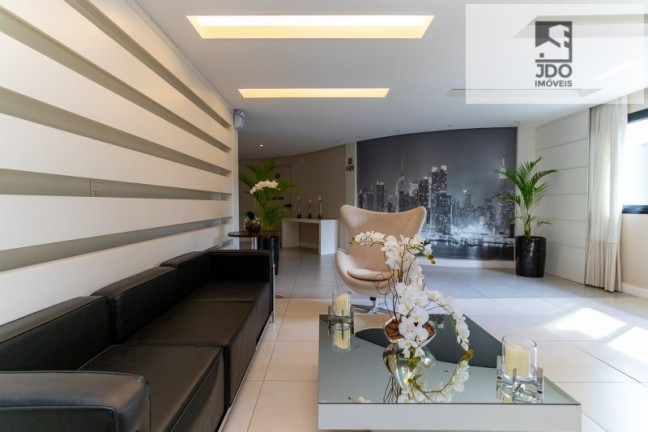 Imagem Apartamento com 1 Quarto à Venda, 32 m² em Guaíra - Curitiba Imagem Apartamento com 1 Quarto à Venda, 32 m² em Guaíra - Curitiba