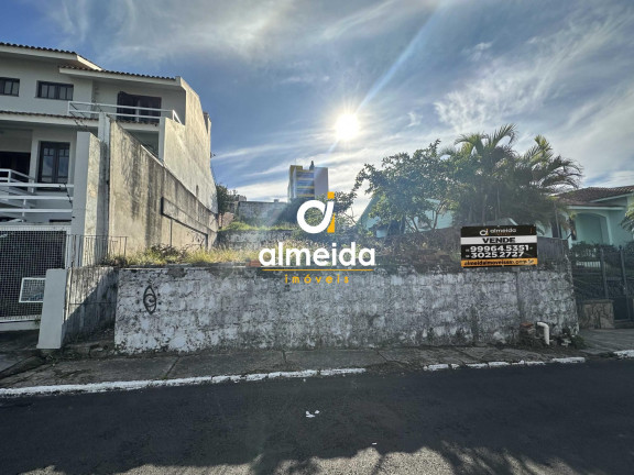Terreno à Venda, 384 m² em Nossa Senhora De Lourdes - Santa Maria