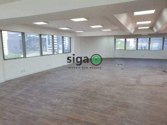 Imóvel Comercial à Venda ou Locação, 204 m² em Brooklin - São Paulo