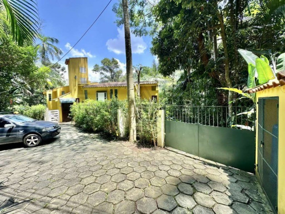 Imagem Imóvel com 3 Quartos à Venda, 485 m² em Condomínio Iolanda - Taboão Da Serra