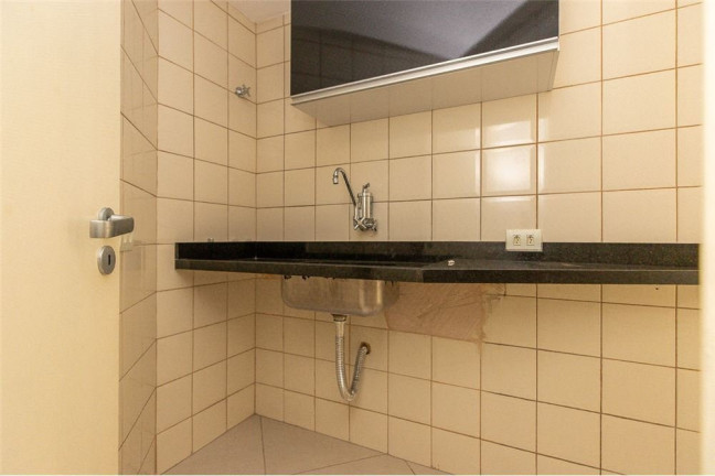 Sala Comercial à Venda, 190 m² em Itaim Bibi - São Paulo
