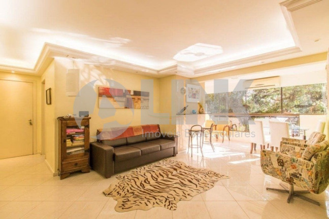 Imagem Apartamento com 3 Quartos à Venda, 110 m² em Auxiliadora - Porto Alegre Imagem Apartamento com 3 Quartos à Venda, 110 m² em Auxiliadora - Porto Alegre