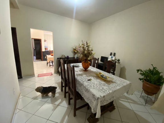 Imagem Casa com 3 Quartos à Venda, 180 m² em João Alves - Montes Claros Imagem Casa com 3 Quartos à Venda, 180 m² em João Alves - Montes Claros
