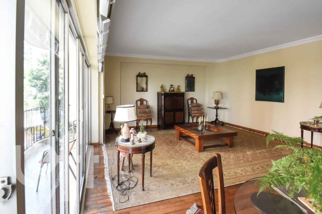 Imagem Apartamento com 3 Quartos à Venda, 191 m² em Jardim América - São Paulo