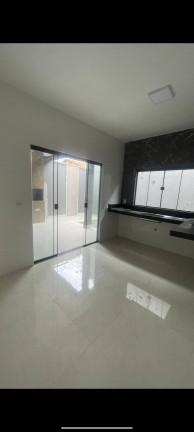 Imagem Casa com 3 Quartos à Venda, 187 m² em Goiânia Imagem Casa com 3 Quartos à Venda, 187 m² em Goiânia
