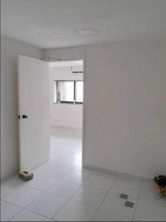 Imagem Sala Comercial à Venda ou Locação, 44 m² em Moema - São Paulo Imagem Sala Comercial à Venda ou Locação, 44 m² em Moema - São Paulo