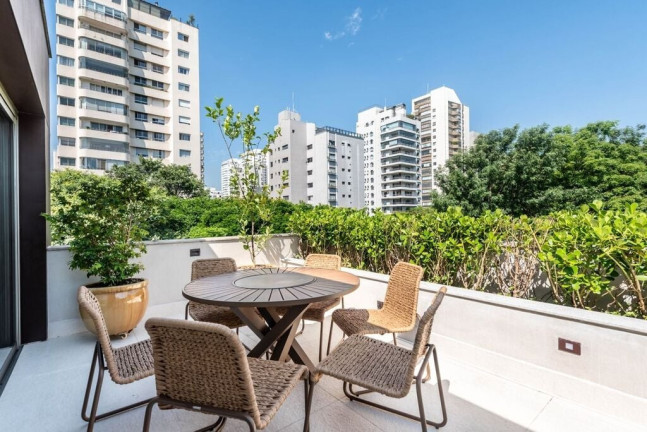 Imagem Imóvel com 4 Quartos à Venda, 378 m² em Alto De Pinheiros - São Paulo Imagem Imóvel com 4 Quartos à Venda, 378 m² em Alto De Pinheiros - São Paulo