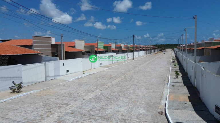 Imagem Casa com 2 Quartos à Venda, 200 m²