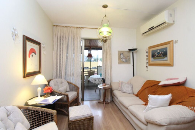 Imagem Imóvel com 3 Quartos à Venda, 174 m² em Petrópolis - Porto Alegre
