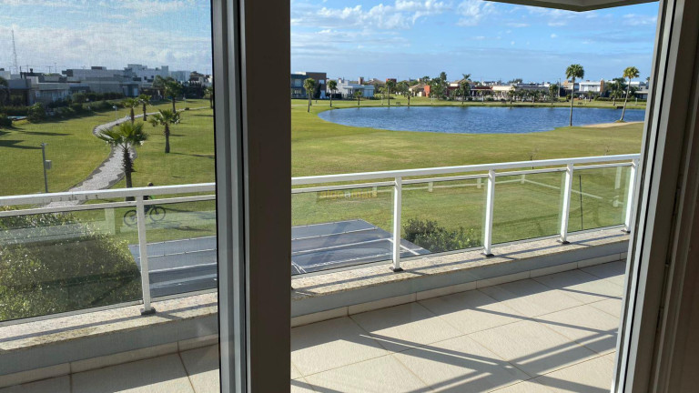 Imagem Casa com 4 Quartos à Venda, 359 m² em Condominio Riviera Xangri-la - Xangri-lá Imagem Casa com 4 Quartos à Venda, 359 m² em Condominio Riviera Xangri-la - Xangri-lá