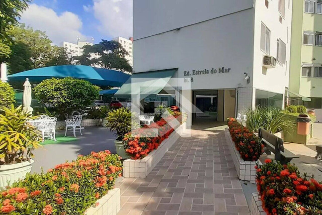 Imagem Apartamento com 2 Quartos à Venda, 60 m² em Camorim - Rio De Janeiro