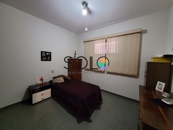 Imagem Casa com 3 Quartos à Venda, 230 m² em Centro - Araraquara Imagem Casa com 3 Quartos à Venda, 230 m² em Centro - Araraquara