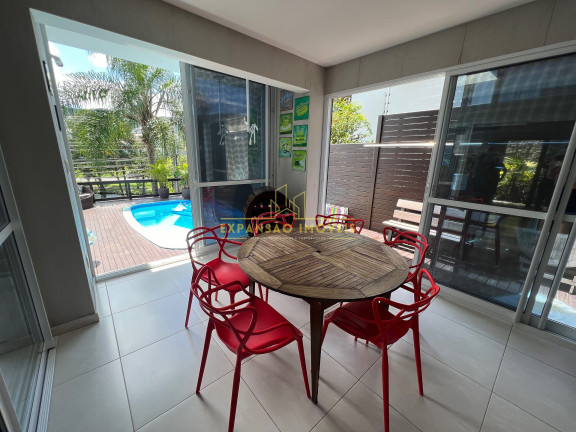 Imagem Casa com 3 Quartos à Venda, 248 m² em Pedra Branca - Palhoça
