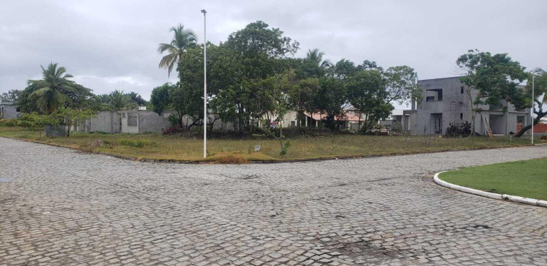 Imagem Terreno à Venda, 1.000 m² em Busca Vida - Camaçari Imagem Terreno à Venda, 1.000 m² em Busca Vida - Camaçari